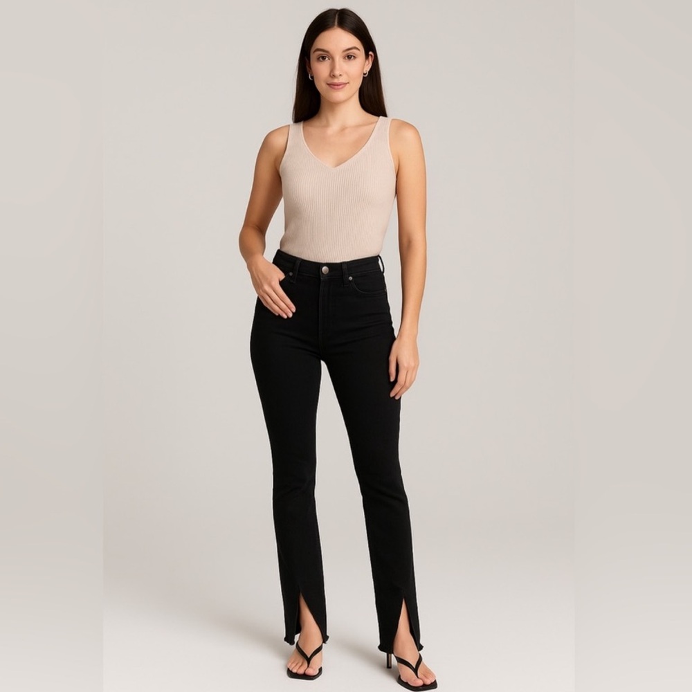 Abercrombie & Fitch | Skinny High-Rise Flare Jean